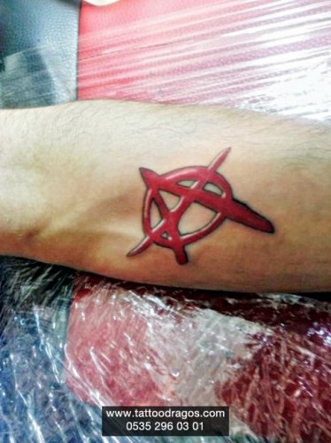 Anarşizm Tattoo