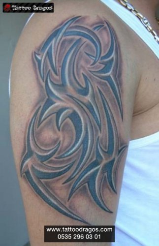 Tribal Gölgeli Tattoo
